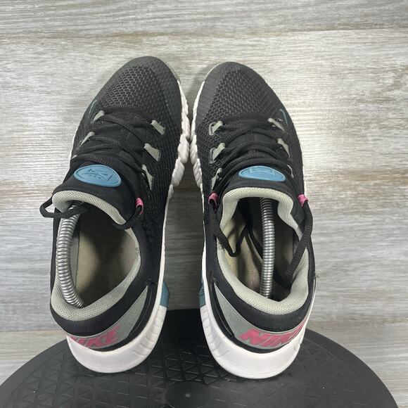 Nike Women’s Free Metcon 4 Cross Train Black Athletic Sneakers Size 9 - Picture 6 of 9
